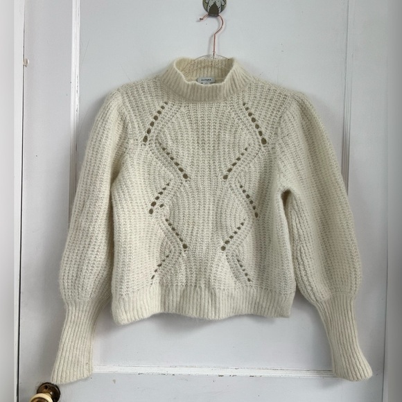 Cuyana Alpaca Wool Balloon Sleeve
Sweater in Cream $248 - Picture 1 of 6